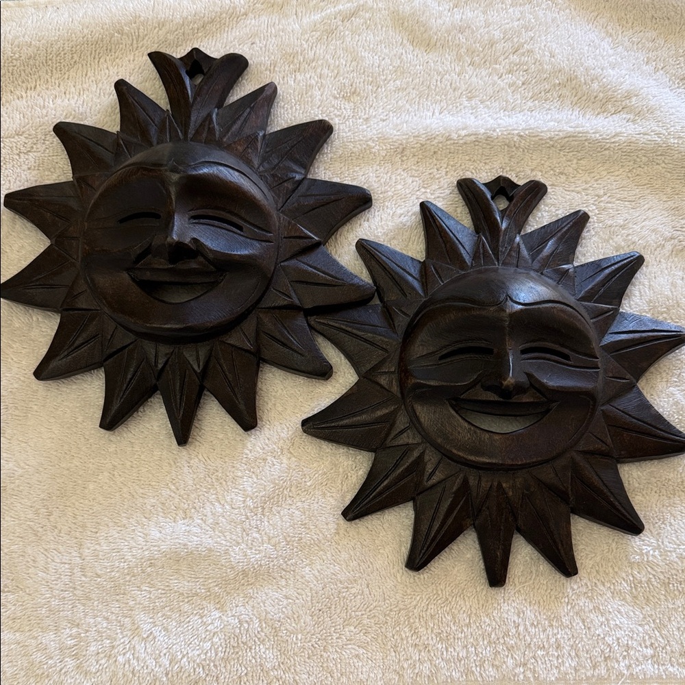 Wooden Smiling Sun Face PlaqueBrown